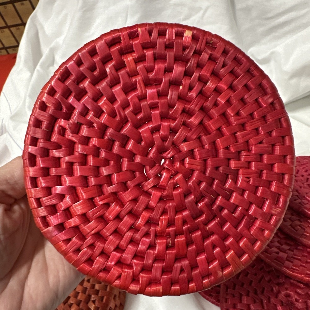 Red Wicker Coaster‎ Set With 5 Coasters - Picture 6 of 6